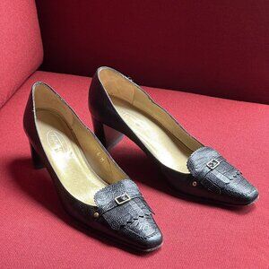 Vintage A. F. Vandevorst Women's Black Pumps - Size 6W